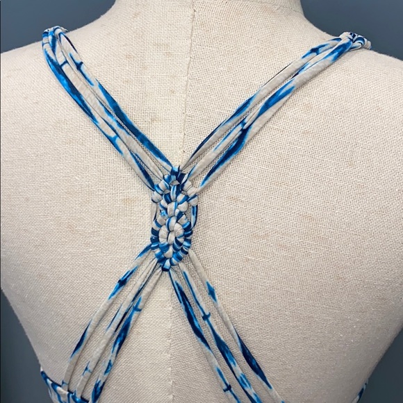 Frankies Bikinis Shibori Top Size XS (Blue/Cream) - Picture 5 of 7